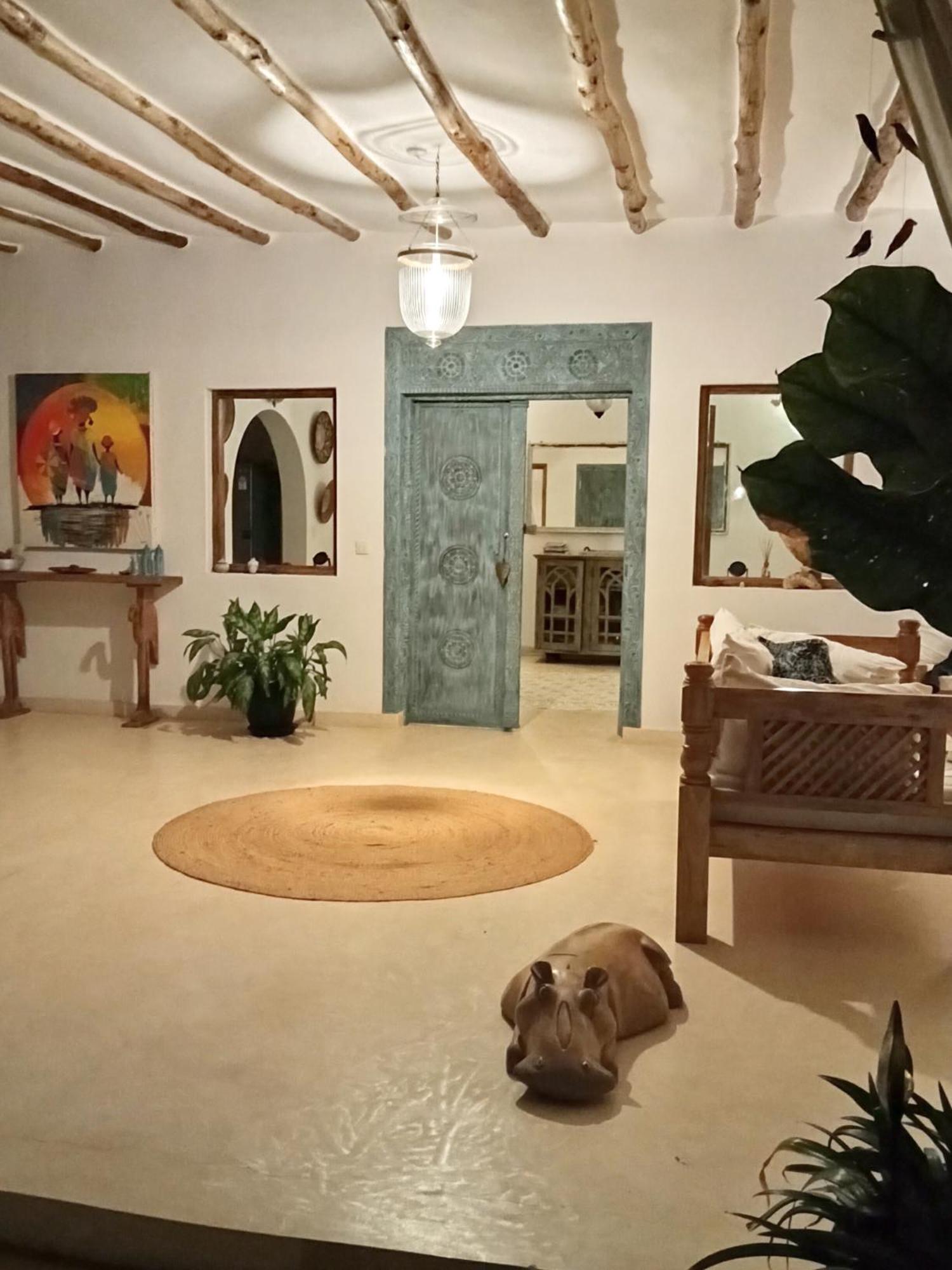 Shira House Bed & Breakfast Watamu Ngoại thất bức ảnh