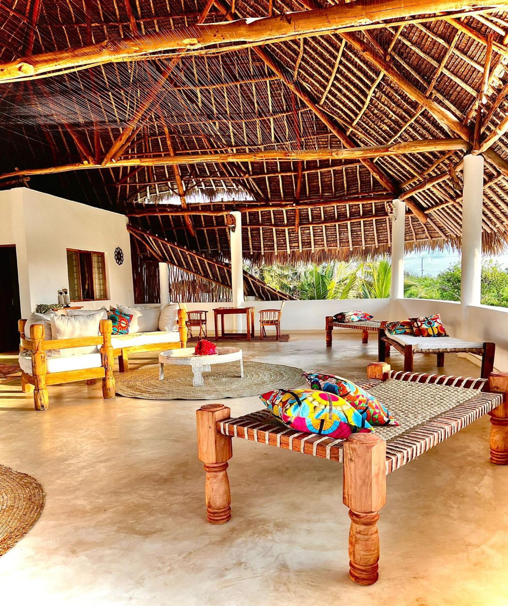 Shira House Bed & Breakfast Watamu Ngoại thất bức ảnh