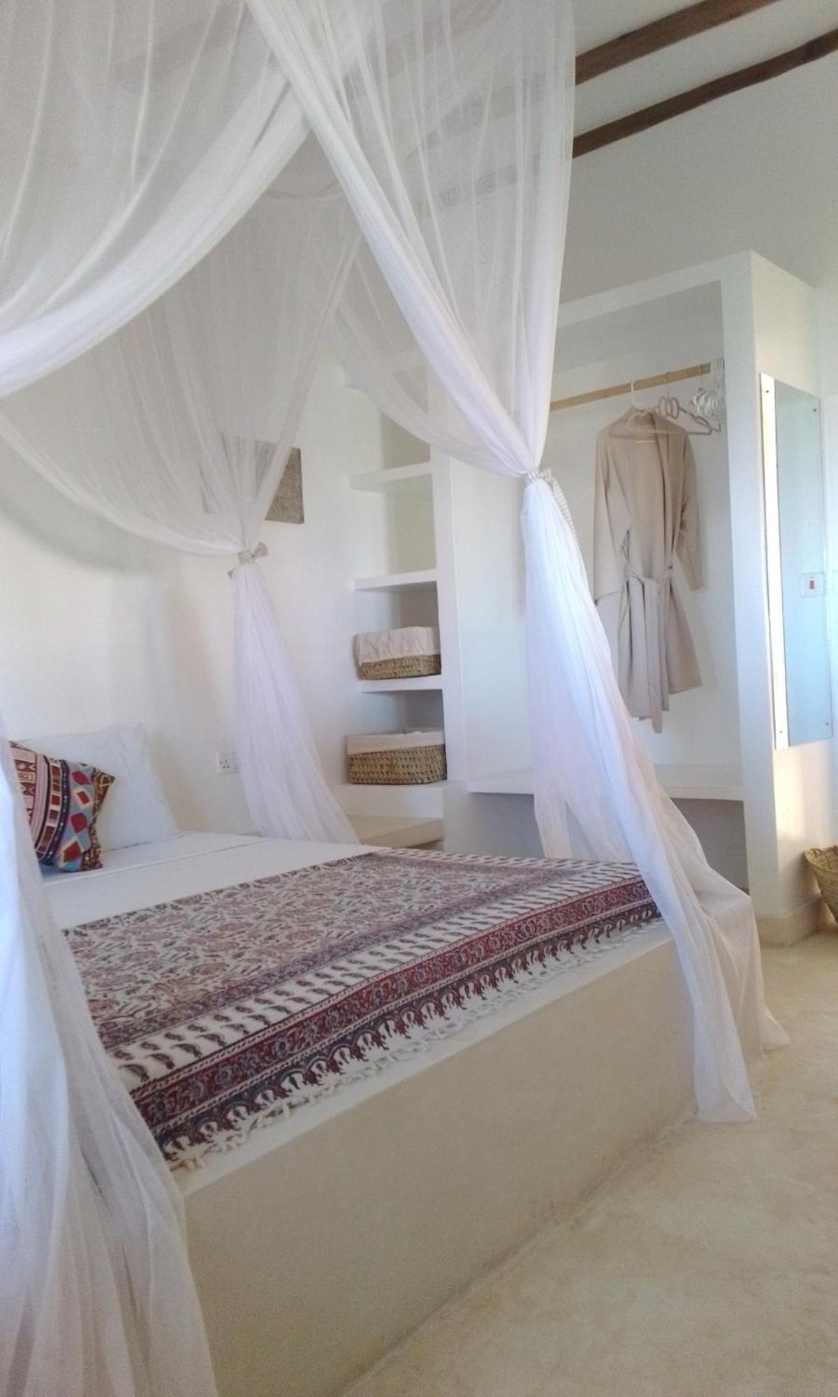Shira House Bed & Breakfast Watamu Ngoại thất bức ảnh